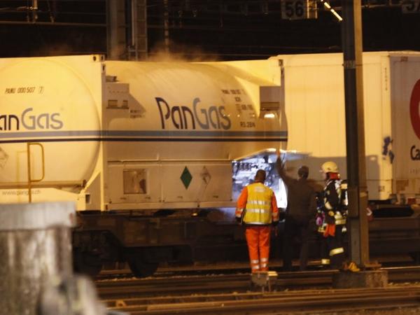 Gasaustritt Bahnhof Goldau - Einsatz am Waggon