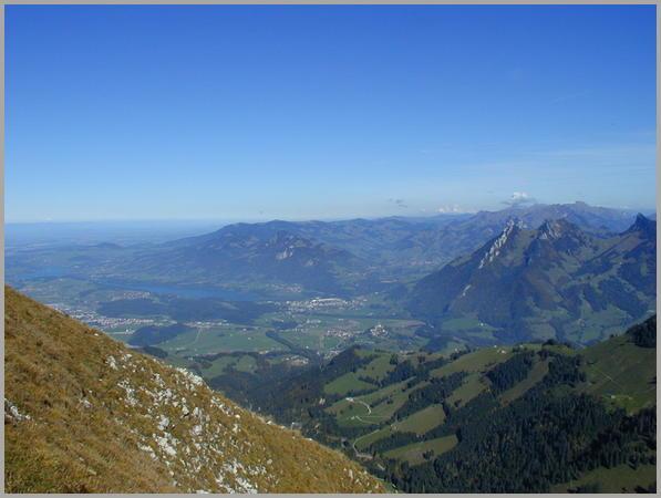 Lac de Gruyère et la Dent de Broc depuis le Moléson