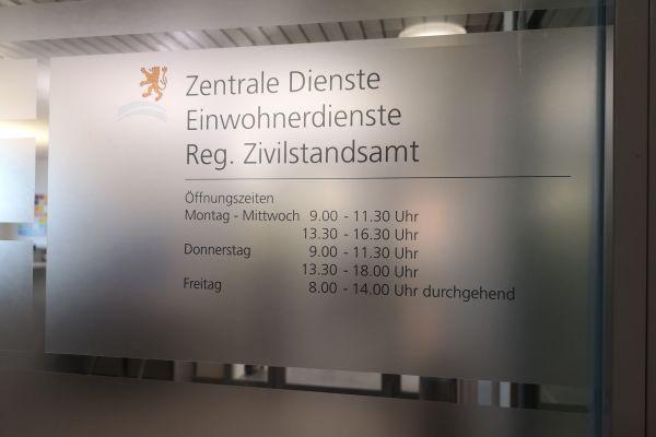 Eingang Zentrale Dienste