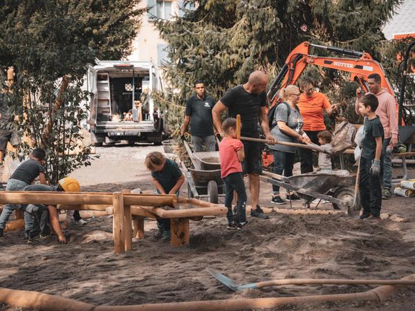 Familien-Bautag Spielplatz Haldenring