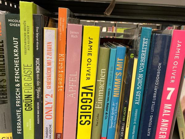 Kochbücher in der Stadtbibliothek 
