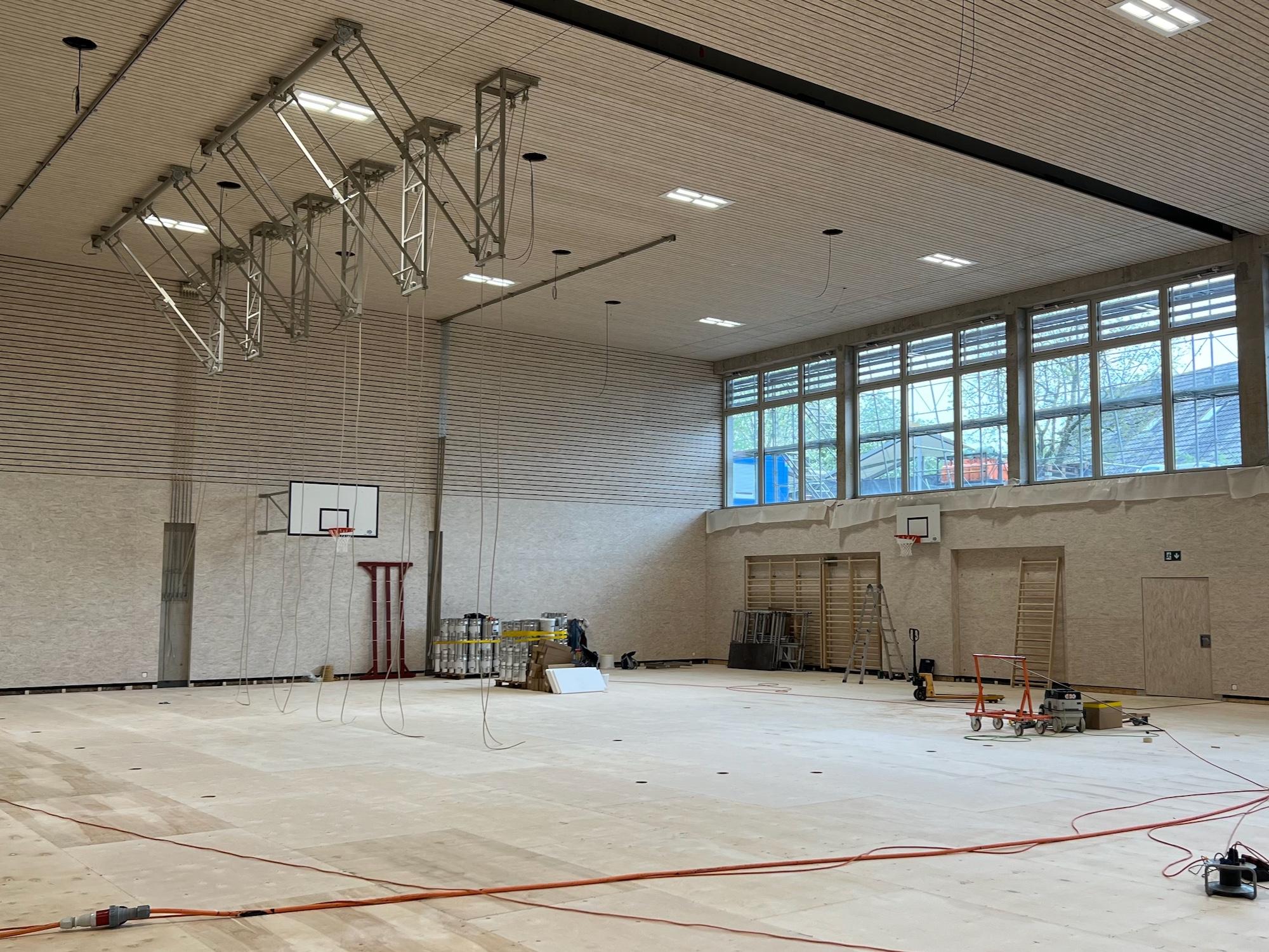Blick in die Halle, 23. 4. 23
