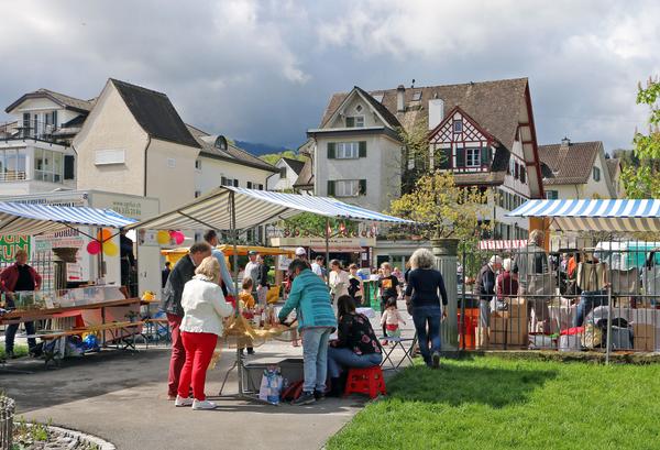 Bild Herbstmarkt Sicht auf Wisshusplatz