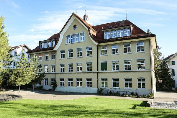 Primarschule Chlos