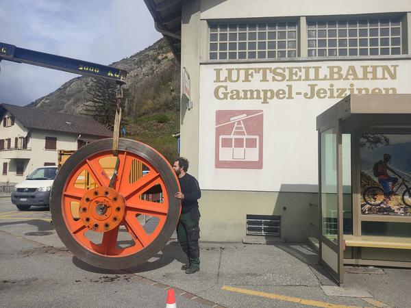 Revision Luftseilbahn Gampel-Jeizinen