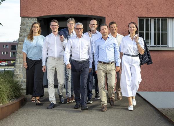 Gruppenbild Gemeinderat inkl. Gemeindeschreiberin