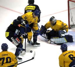 Im letzten Jahr traten Davos, Ambri-Piotta und Adler Mannheim gegeneinander an.