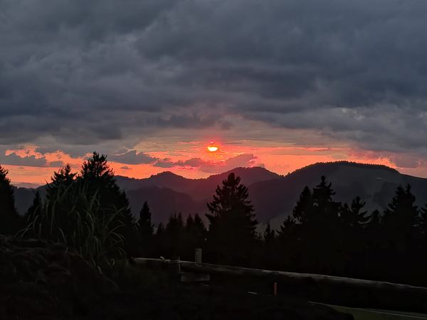 Sonnenuntergang Richtung Tweralpspitz DS