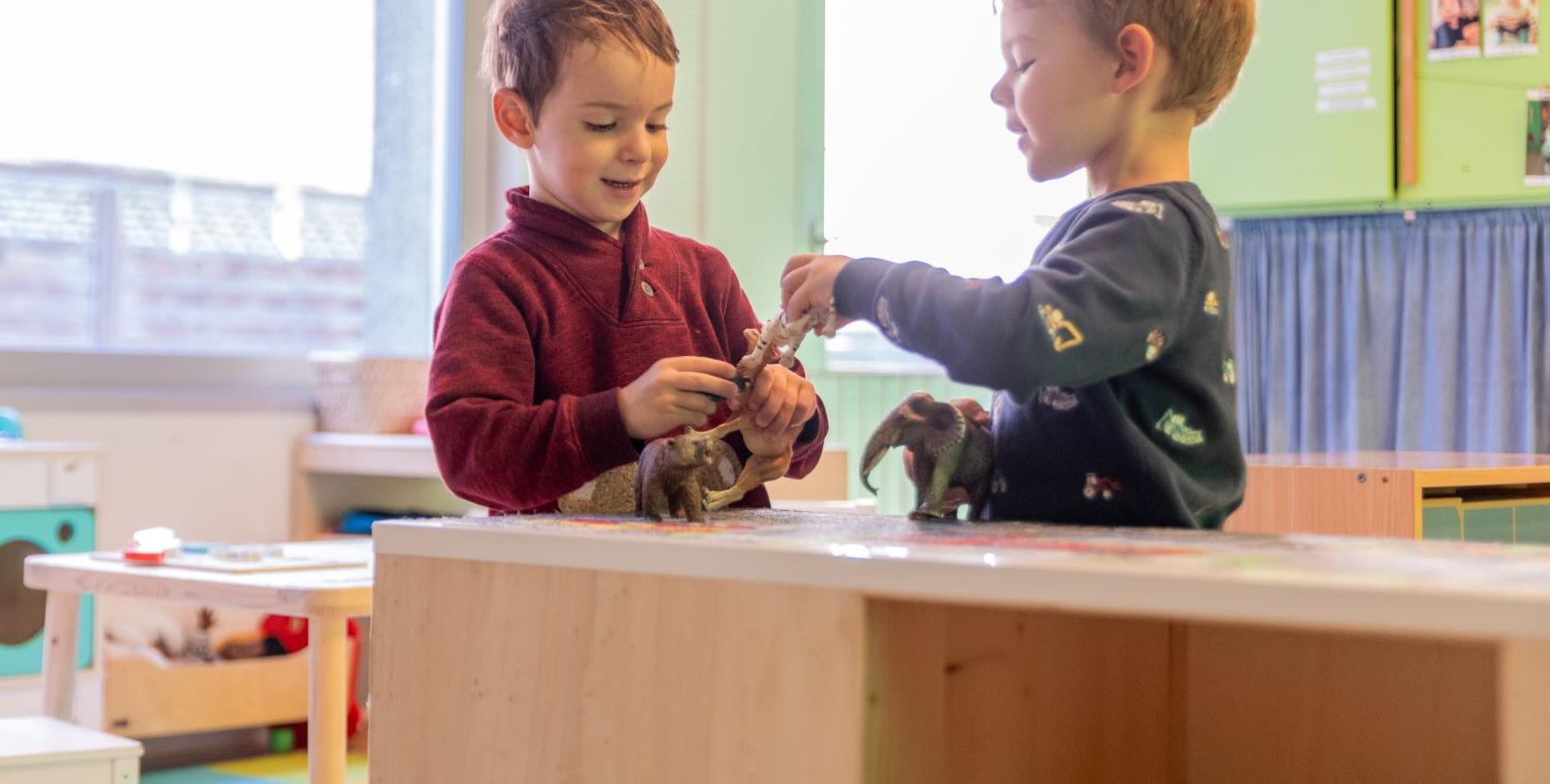 Enfants qui jouent