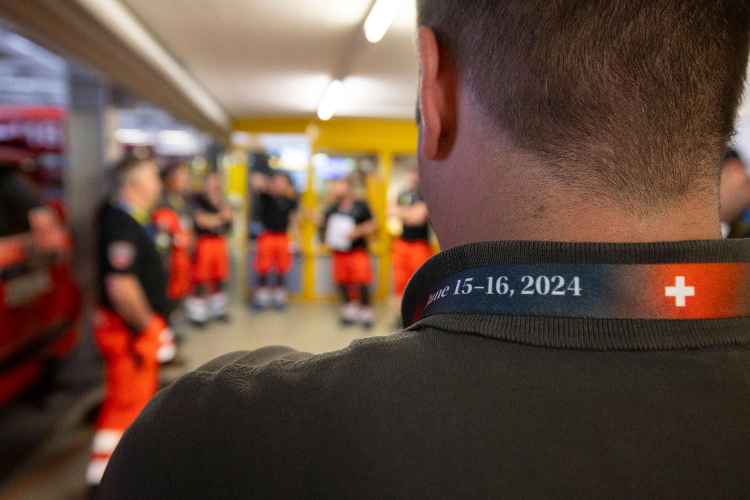 Während der Ukraine-Friedenskonferenz auf dem Bürgenstock leisten Feuerwehrleute im Stützpunkt rund um die Uhr Bereitschaftsdienst.