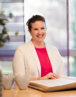 Antonia Stalder, Zivilstandsbeamtin