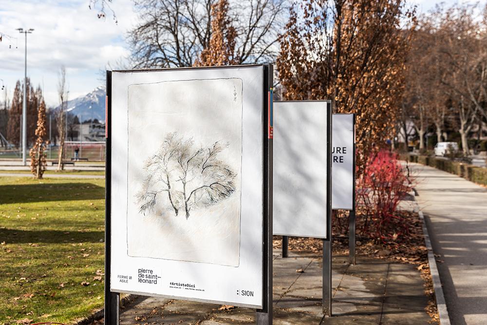 Pierre De St Léonard
Arbres dans la neige, 2021, fusain, acrylique et pastel