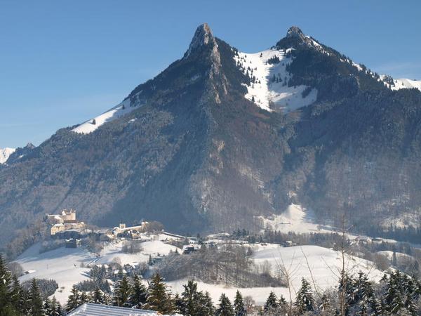 Gruyères avec la Dent de Broc et du Bourgo