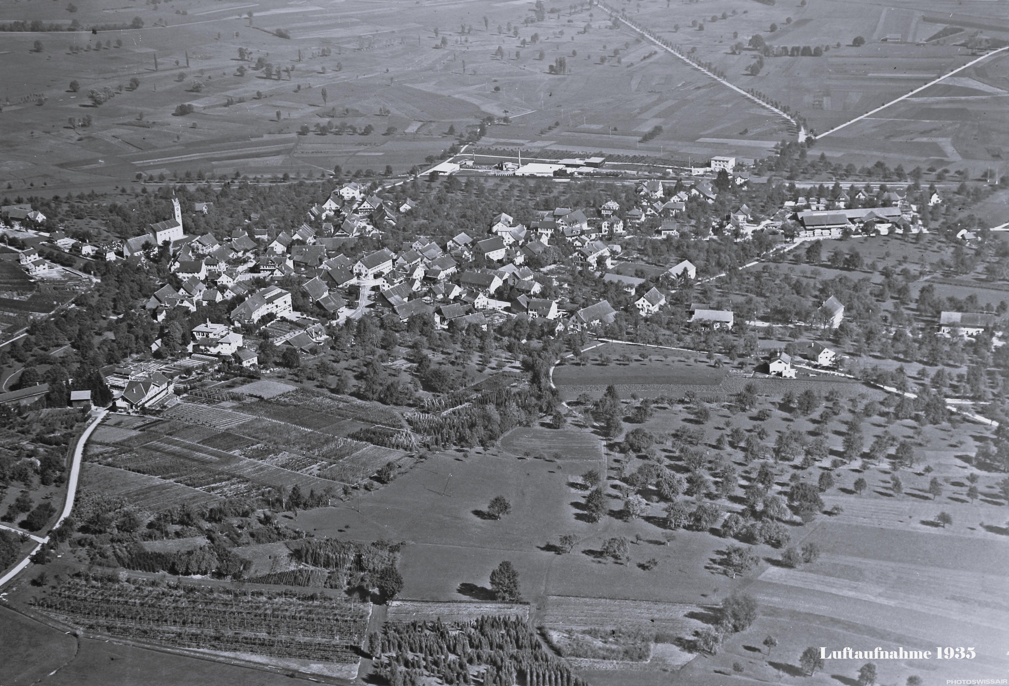 Blick von Osten nach Westen, Bahnhofstrasse 