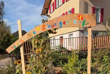Eingang zum Garten Seerüti
