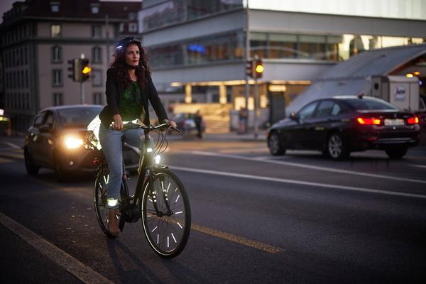Velo auf Strasse