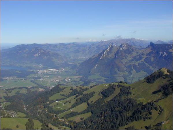 Vue de Gruyères depuis le Moléson