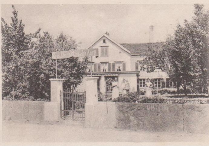 Die Bäckerei Anrig am Schwefelbadplatz brannte 1970 ab.