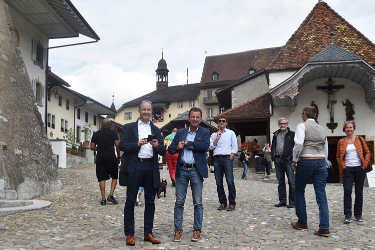 Die Churer Reisegruppe entdeckte den historischen Ort im Greyerzbezirks.