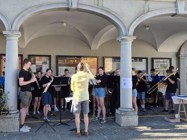 Jugendmusik Innerschwyz Einkaufsnacht