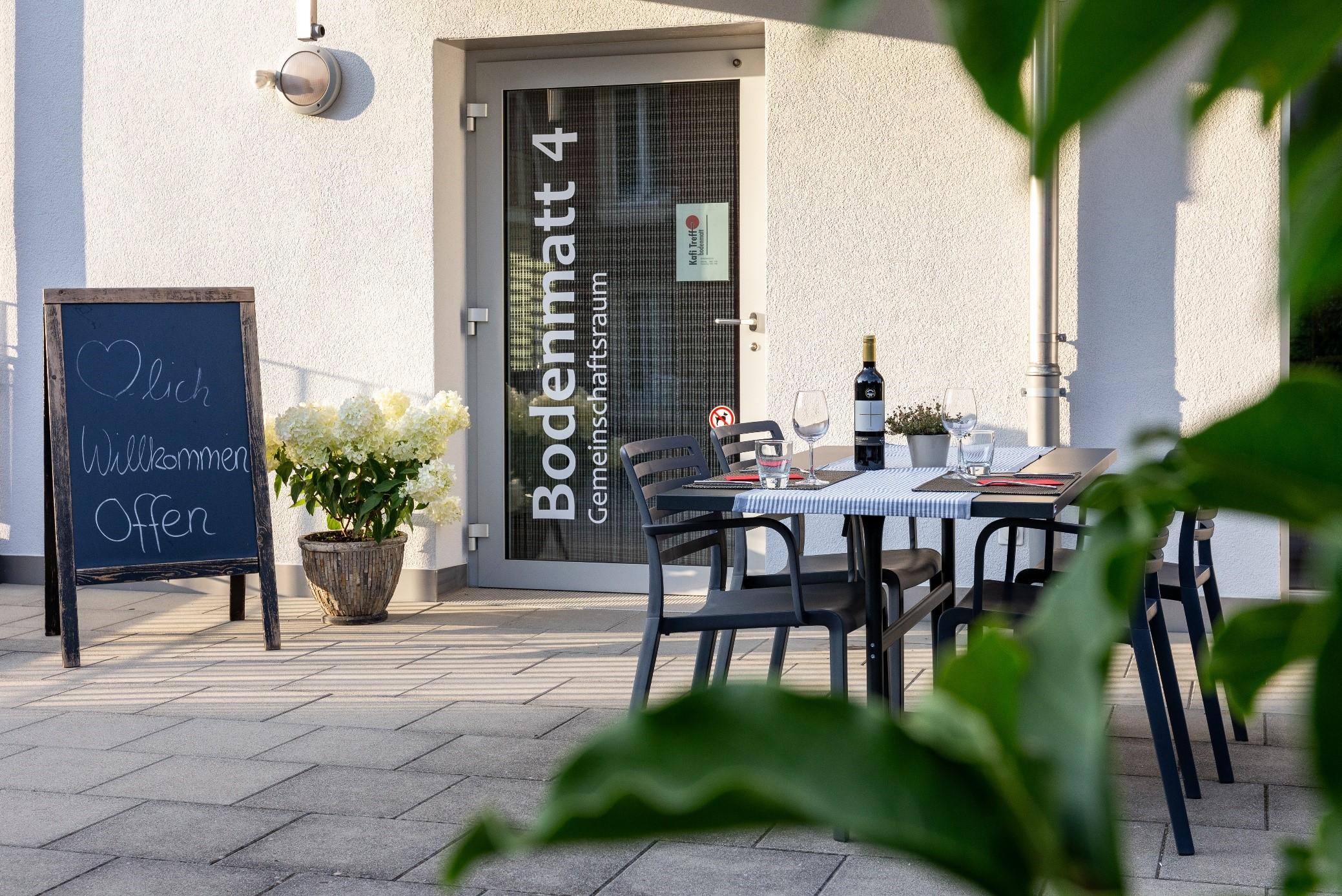 Aussenbereich Kafi-Bodenmatt