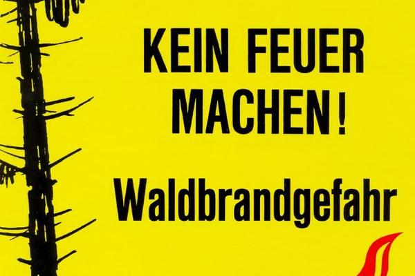 Verbotrsschild Waldbrandgefahr