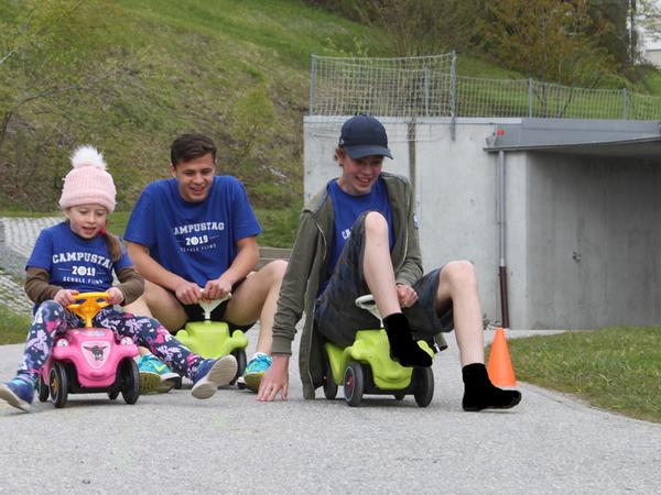 Bobby-Car-Rennen: Wettkampf und viel Spass