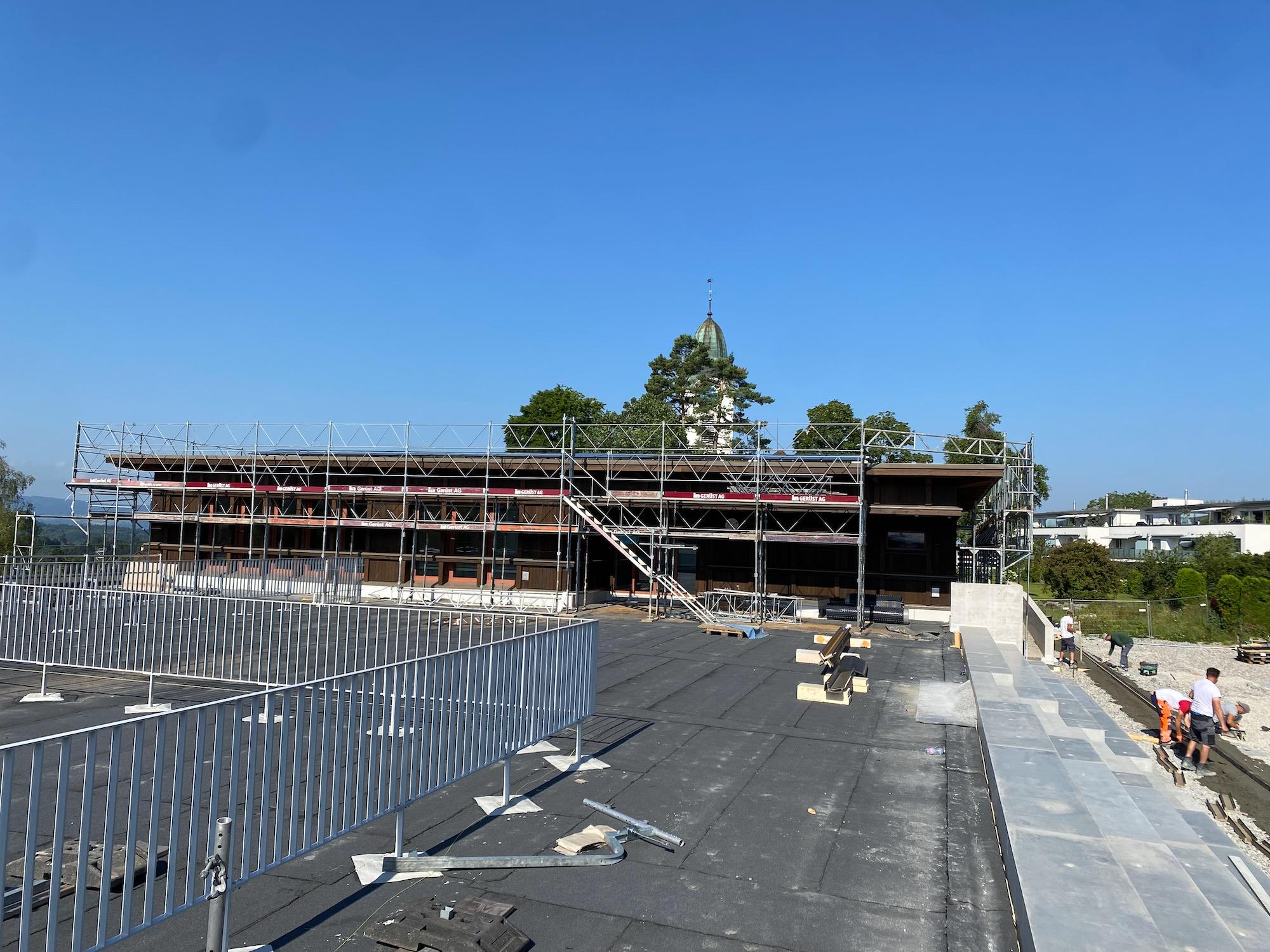 Auf dem Dach der Halle, 25.6.24
