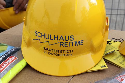 Spezielle Helmbeschriftung