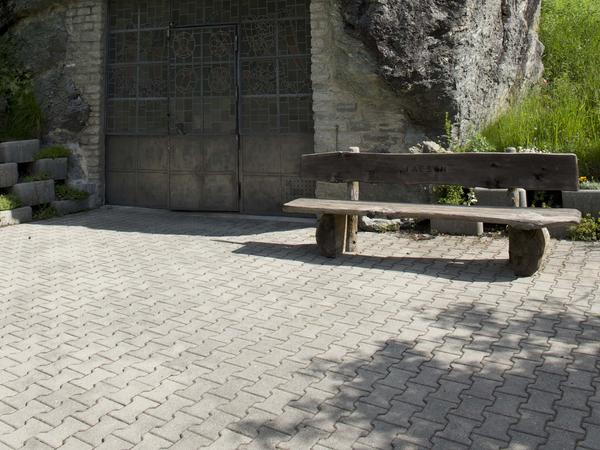 Die Fuxstein Kapelle ist in einem massiven Felsblock