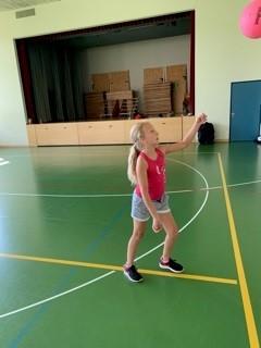 Volleyball und andere Spiele organisierte die Volleyballgruppe Welschenrohr-Herbetswil.