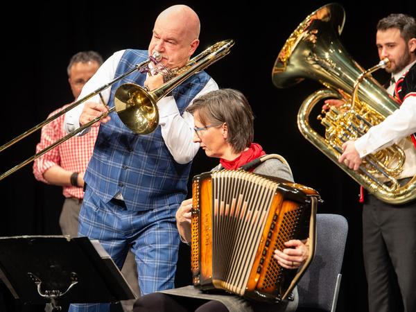 Neujahrskonzert «Ächt Äntlibuech»