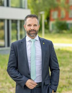 Adrian Bangerter
