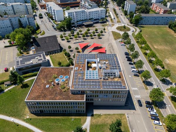 Solaranlage auf dem Gemeindehaus Volketswil