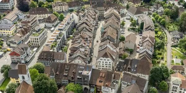 Altstadt Lenzburg aus der Vogelperspektive