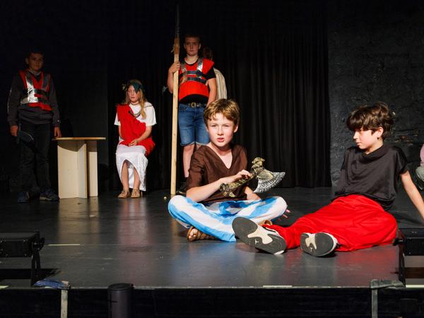 Schultheater 6. Klasse a