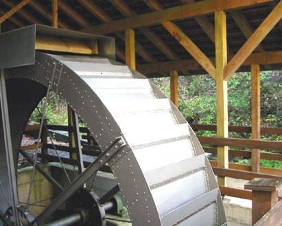 "Sebelis Sage", eine wasserbetriebene Turbine mit Wasserrad dokumentiert einen Zweig des Maschinenbaus des 19. Jahrhunderts und steht als letztes erhaltenes Element der ganzen Kette von wassergetriebenen Anlagen am Dorfbach.

Auskünfte zur Sebelis Sage erteilt:
Klaus Bilang, Euw, 6315 Oberägeri
Tel. 041 750 47 46
Email: bikeu@bluewin.ch
www.sebelis-sage.ch
