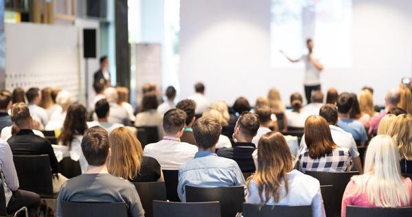 Informationsveranstaltung_Präsentation (2).jpg