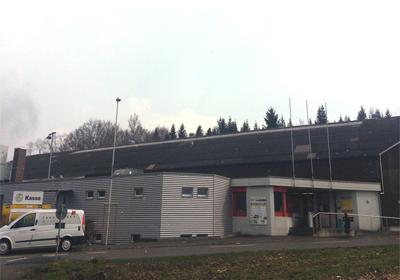 Aussenansicht Eishalle Schoren