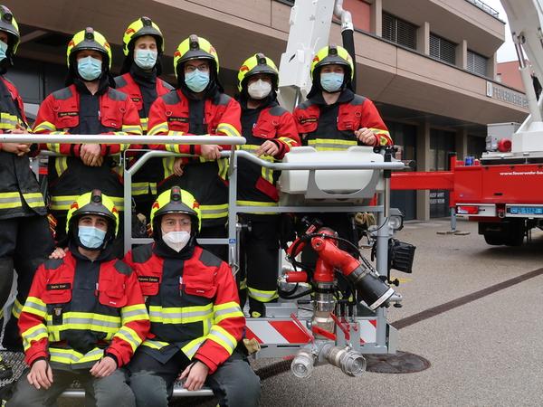 Gruppenfoto Neueingeteilte Feuerwehr Baar